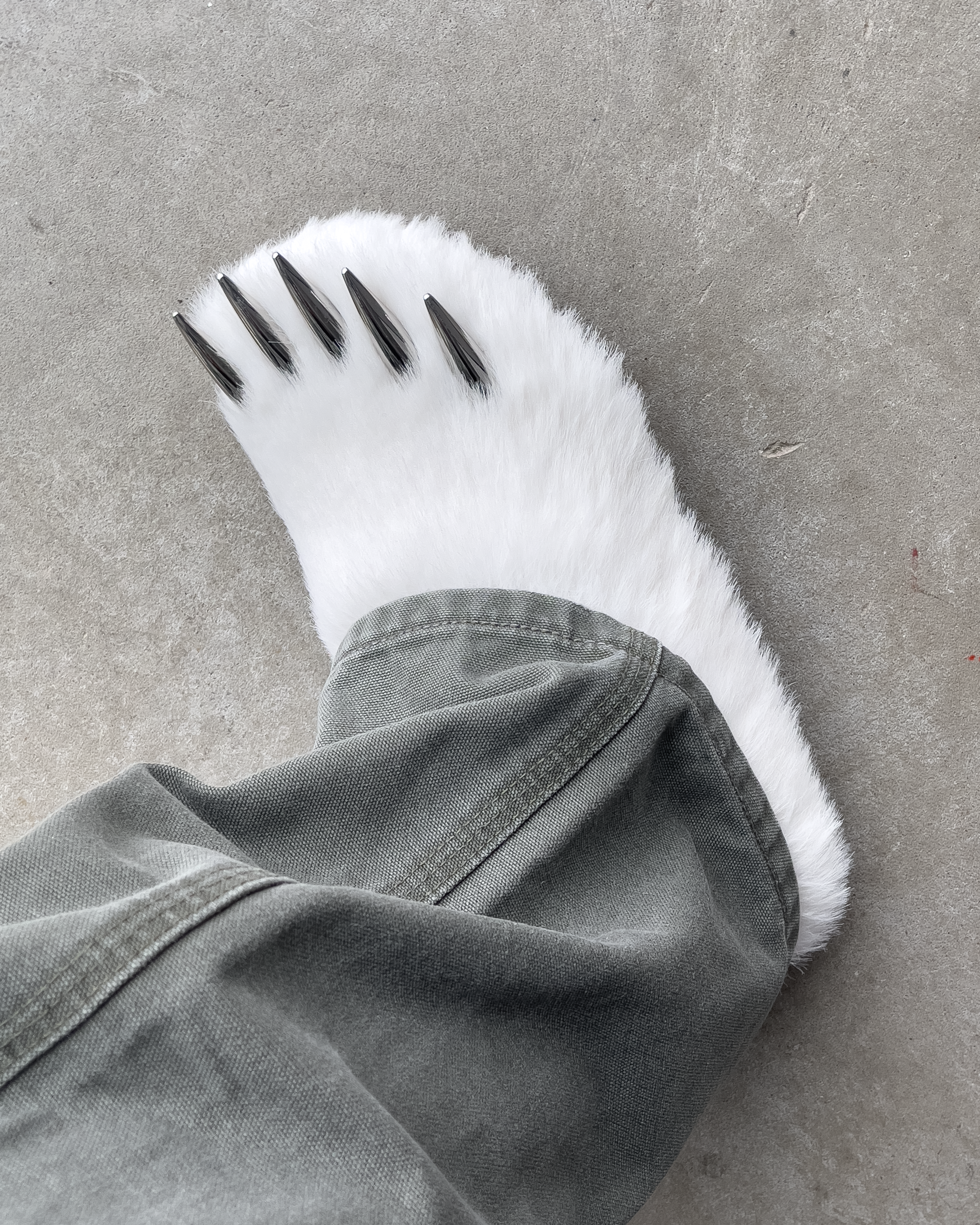 White Bear Claw Mules 6 White Bear Claw Mules