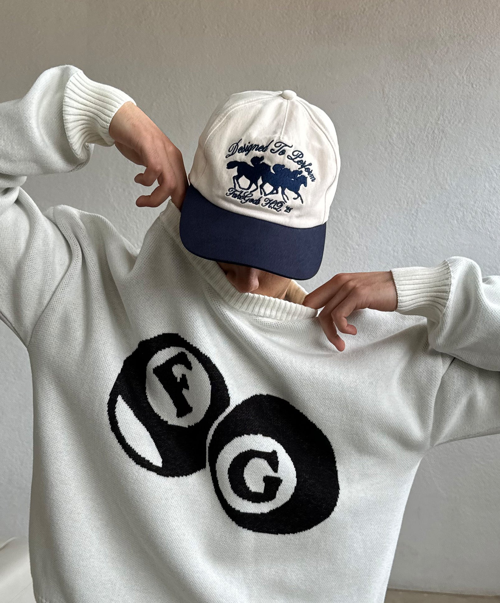 DESIGNED TO PERFORM CAP CREAM-NAVY 5 DESIGNED TO PERFORM CAP CREAM-NAVY