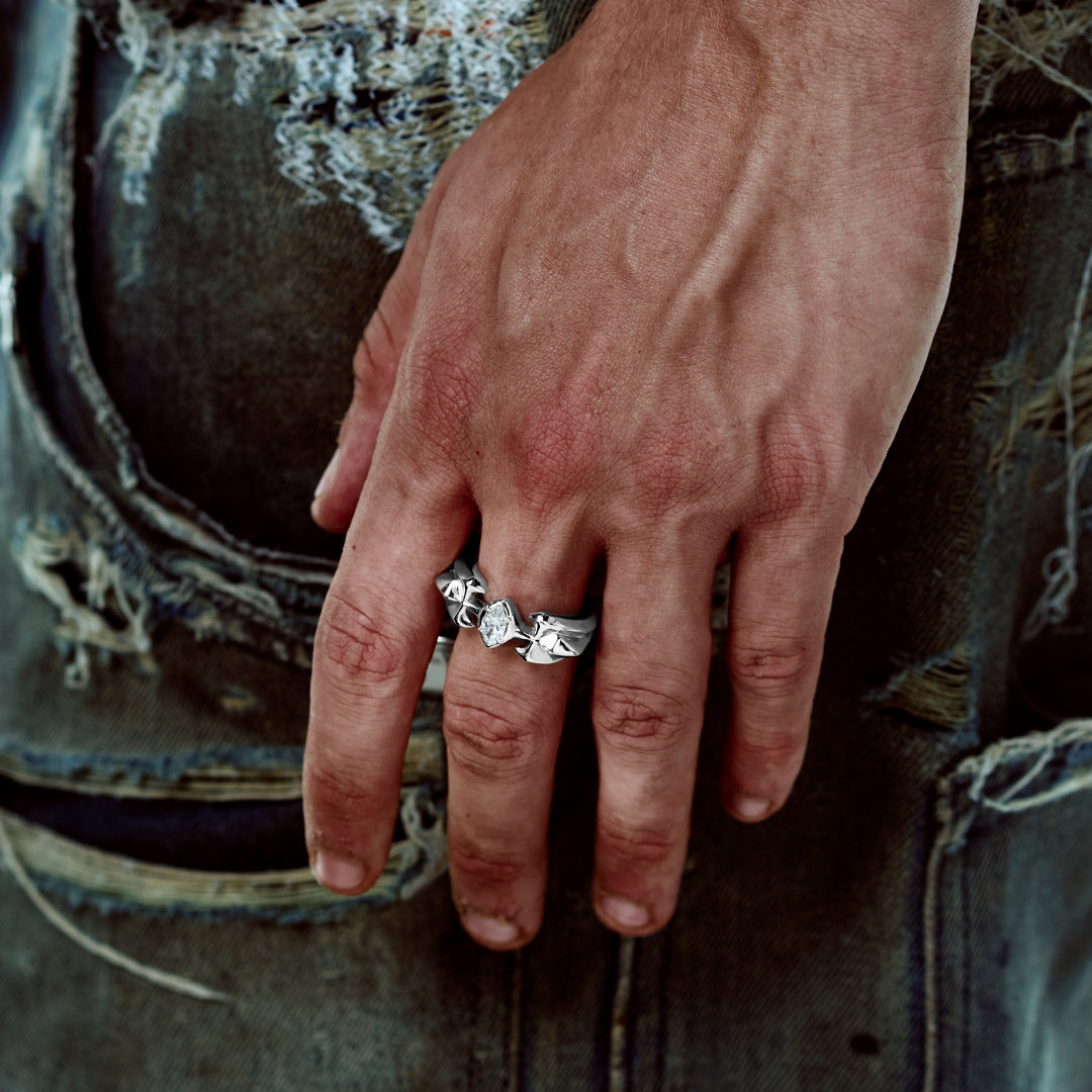 Bloodline - Ring 4 Bloodline - Ring